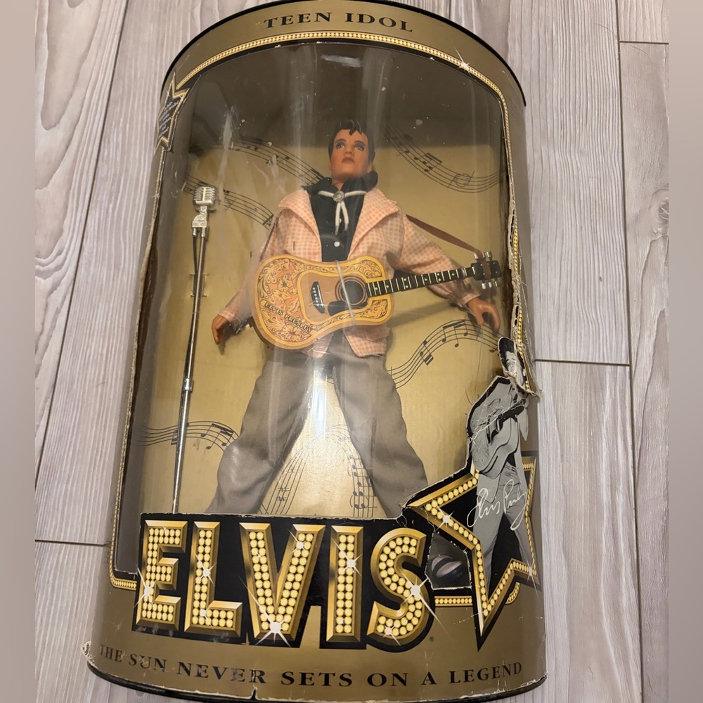 Hasbro Elvis Presley Teen Idol Collectible